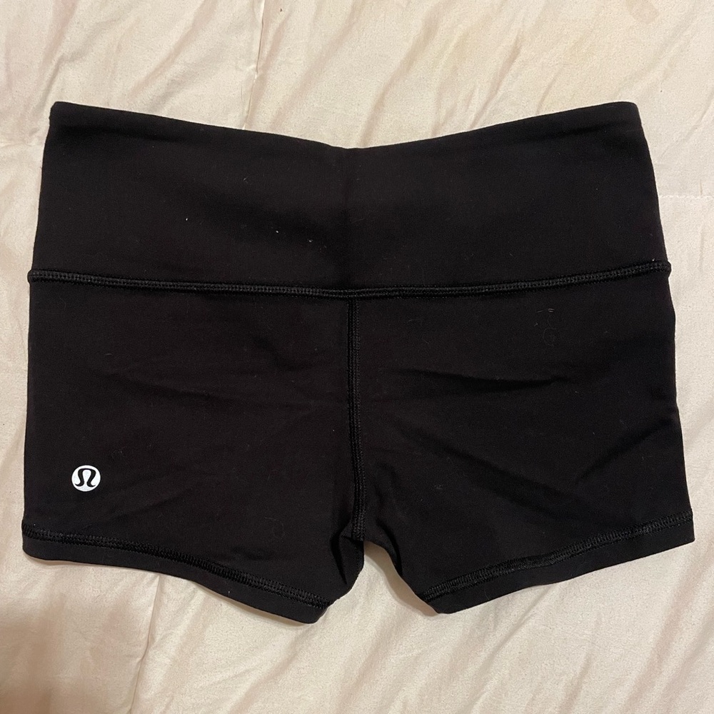 Lululemon spandex shorts